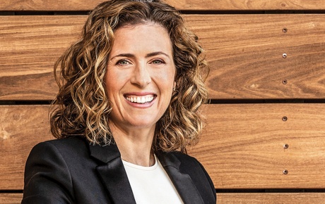 Alison Rosenthal &rsquo;98 smiles