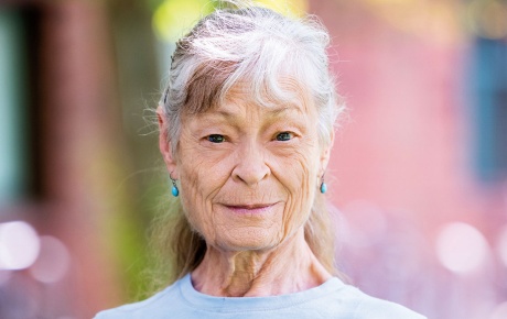 Close up image of Jan Tullis outside.